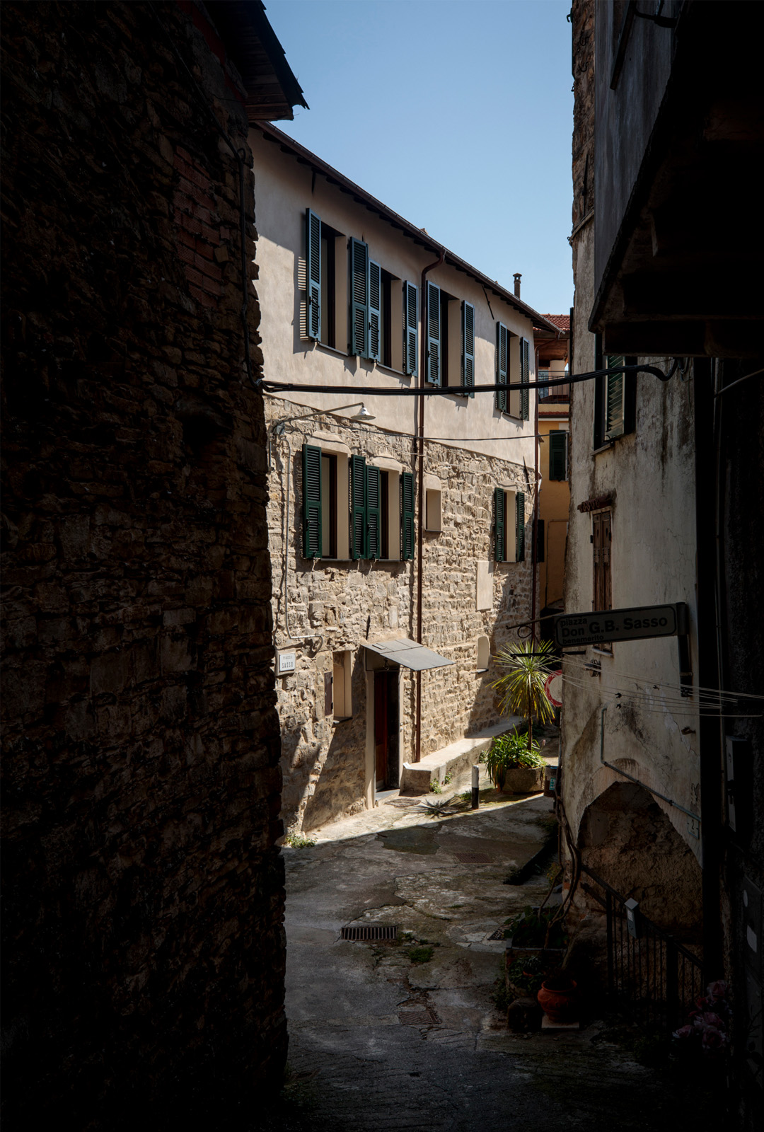 House in Liguria - Chris Dyson Architects House in Liguria - Chris Dyson Architects